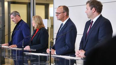 CSU-Chef Markus Söder, Bundesministerin für Arbeit und Soziales Baerbel Bas (SPD), Bundeskanzler Friedrich Merz (CDU), Bundesminister der Finanzen Lars Klingbeil (SPD).