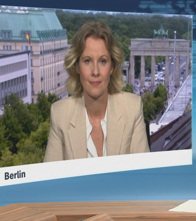 ZDF-Korrespondentin Nicole Diekmann (links) zugeschaltet aus Berlin, im Gespräch mit Moderatorin Christina von Ungern-Starnberg (rechts) im Studio.