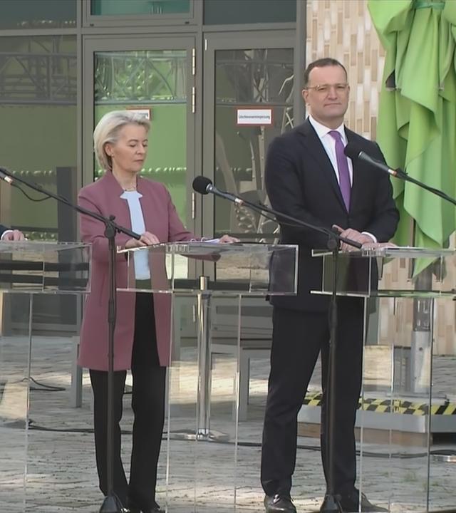 Spitzenpolitiker der CDU bei einer Pressekonferenz