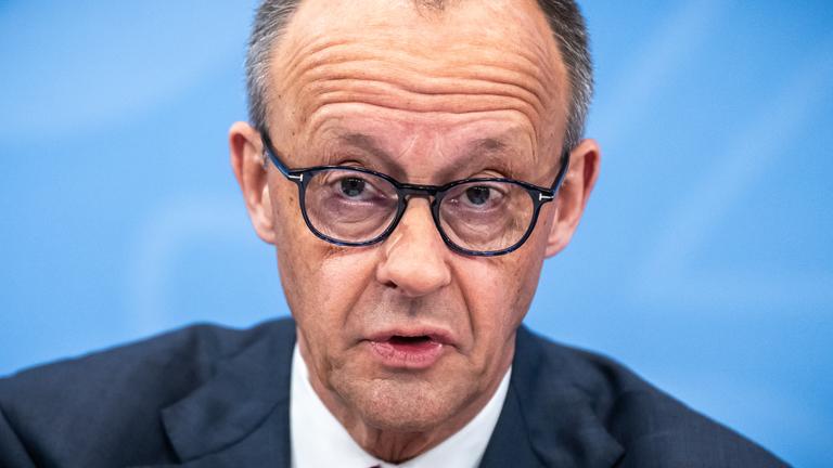 Berlin: Bundeskanzler Friedrich Merz bei der Pressekonferenz zum Koalitionsausschuss. 