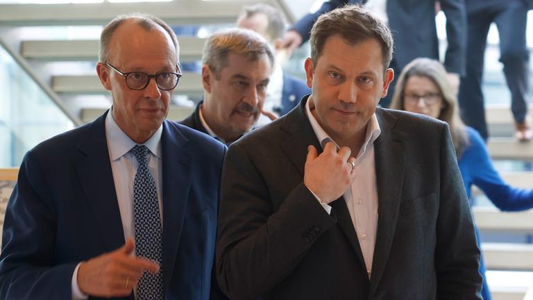 Lars Klingbeil und Friedrich Merz auf dem Weg zu den Koalitionsverhandlungen.