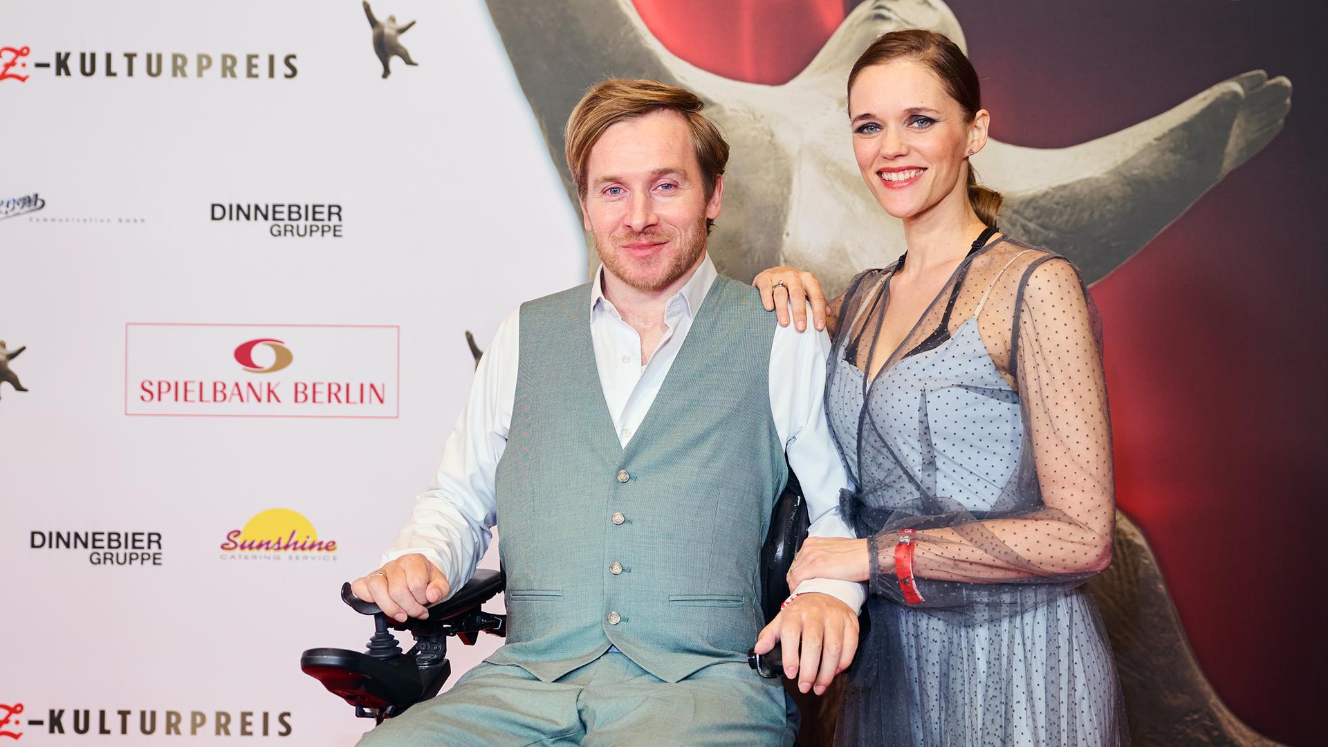 Samuel Koch und Ehefrau Sarah