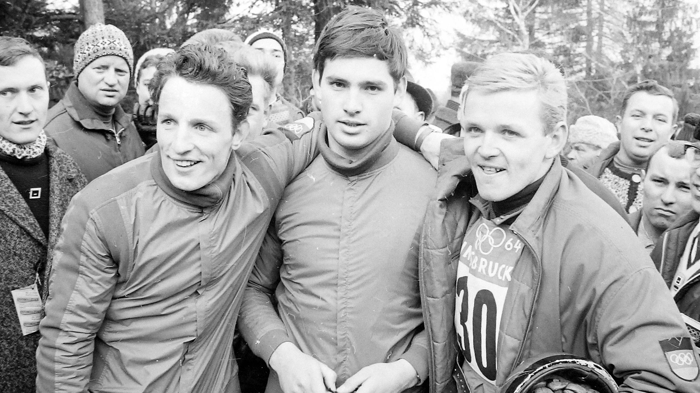 Die deutschen Rennrodler Thomas Köhler, Klaus Michael Bonsack und Hans Plenk bei den Olympischen Winterspielen 1964