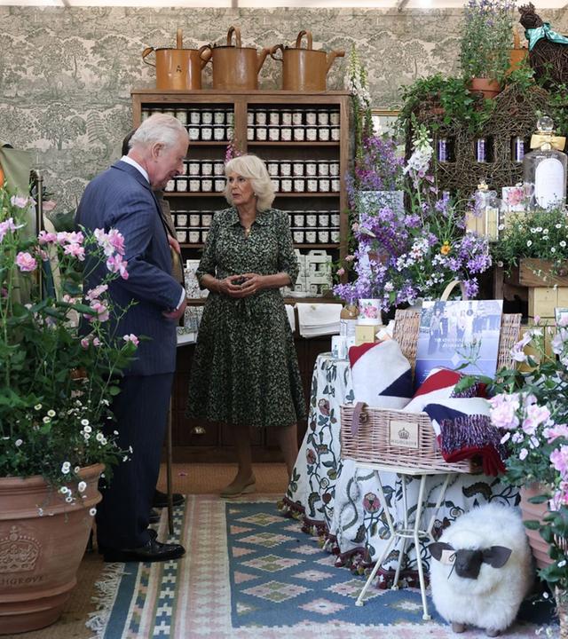 König Charles und Königin Camilla bei der Chelsea Flower Show