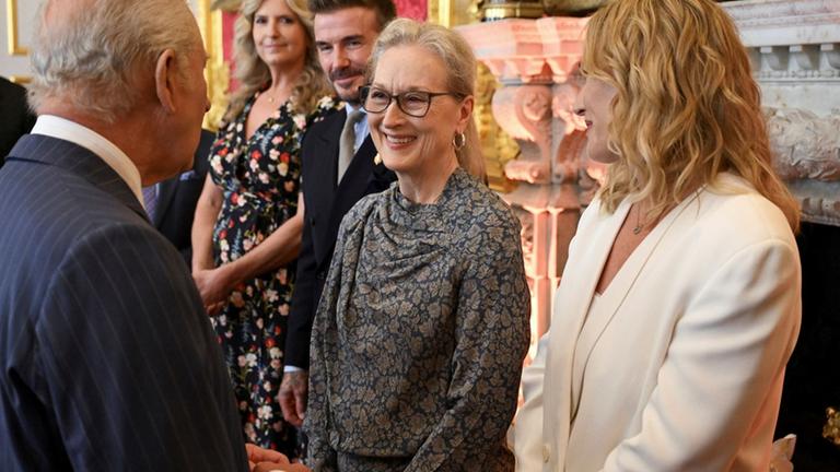 König Charles empfängt Meryl Streep, Kate Winslet und David Beckham bei King's Foundation Awards