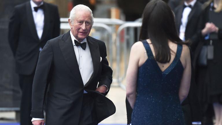 König Charles III. bei der Premiere des Dokumentarfilms "Ocean with David Attenborough"