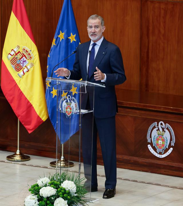 Royaler Besuch: König Felipe an Universität