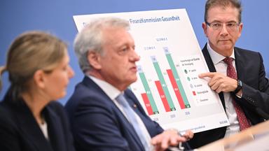 Die Reformkommission präsentierte heute einen Maßnahmenkatalog mit 66 Empfehlungen.  