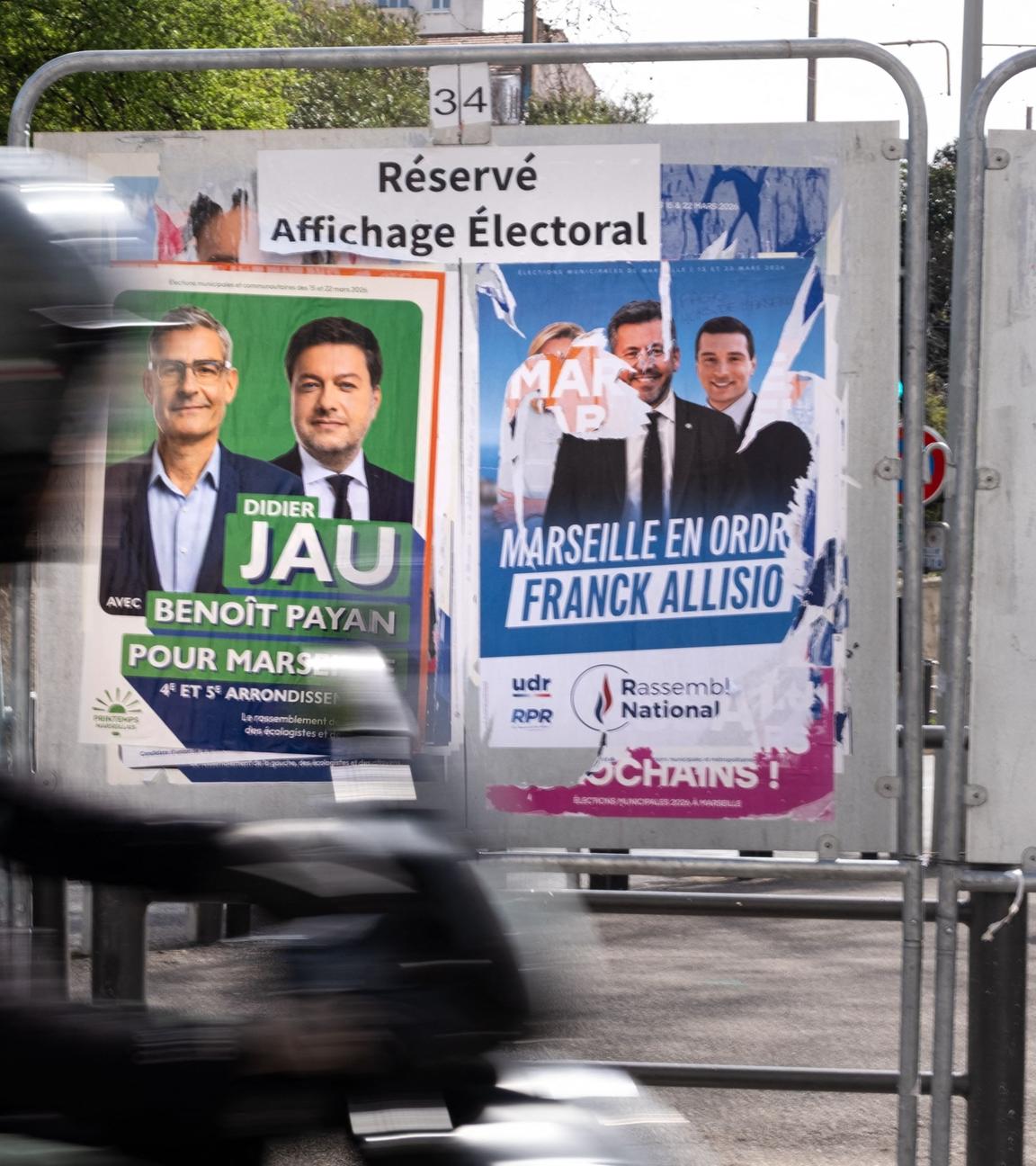 Wahlplakate in Frankreich