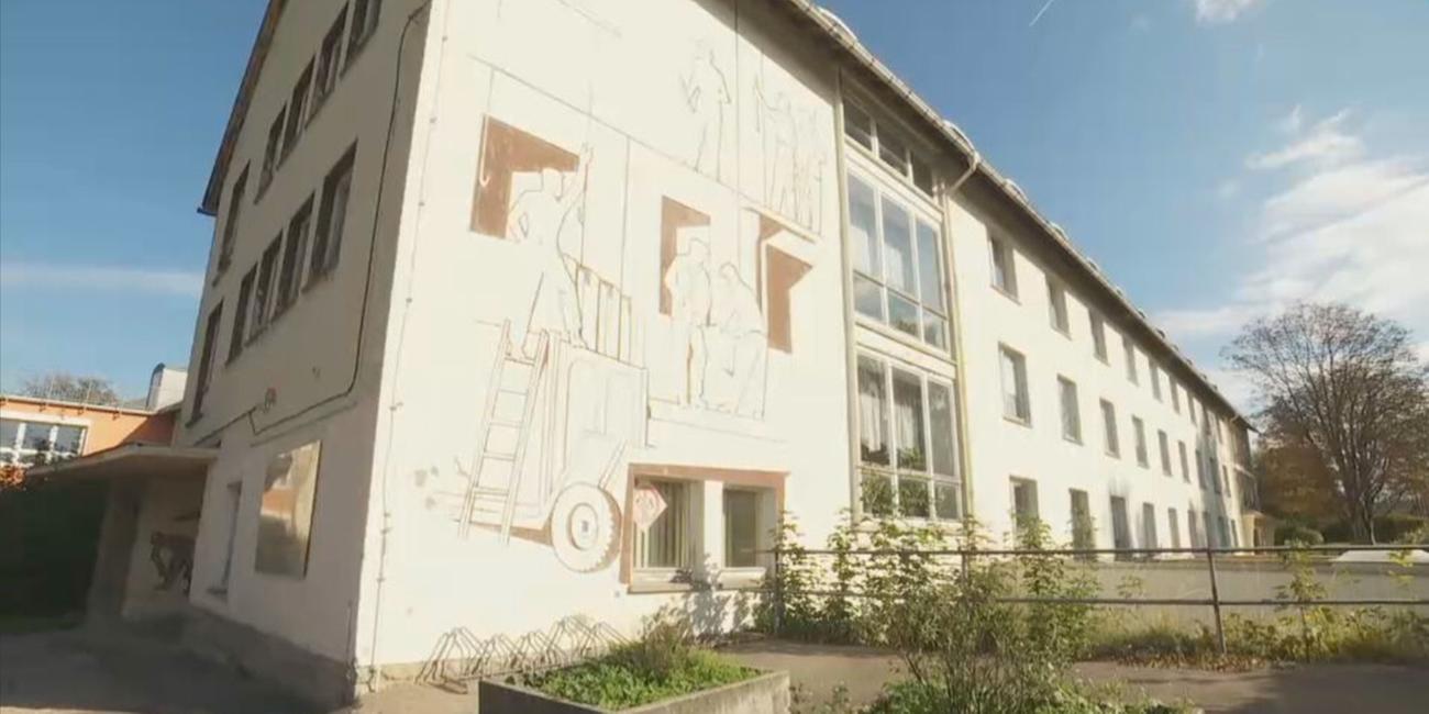 Renovierungsbedürftige Schule in Suhl