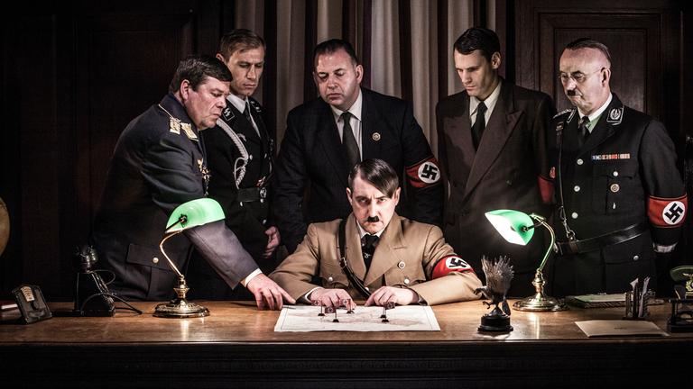 Komplizen des Bösen - 1918-1923: Die alten Kämpfer