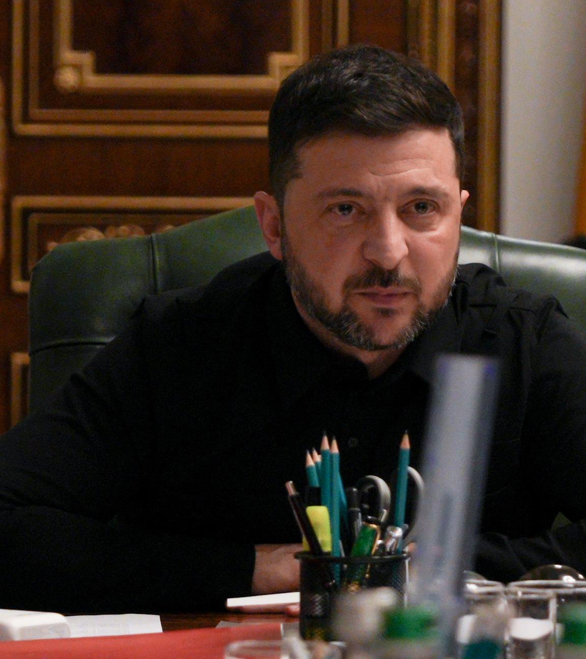 Ukraine, Kiew: Wolodymyr Selenskyj, Präsident der Ukraine, spricht während einer Pressekonferenz.