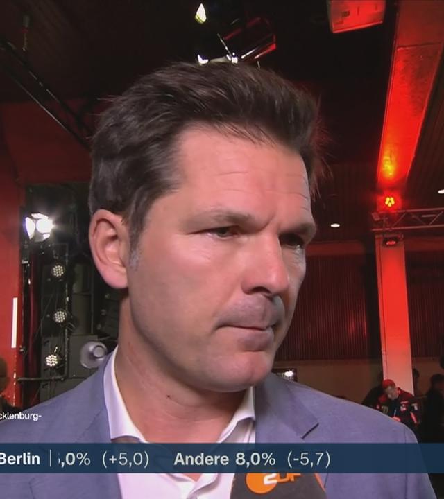 Steffen Krach von der SPD mit einer Reaktion zur Abgeordnetenhauswahl in Berlin.