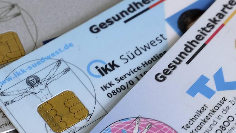Archiv: Gesundheitskarten verschiedener Krankenkassen am 05.09.2016