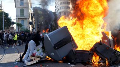 Noch vor Beginn einer Demonstration auf der Canebière und am Alten Hafen gegen die hohen Lebenshaltungskosten in Marseille kam es zu gewalttätigen Zusammenstößen und Sachschäden