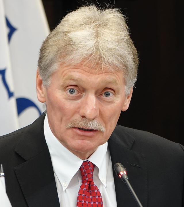 Archiv: Kremlsprecher Dmitri Peskow am 19.06.2025, Russland, St. Petersburg
