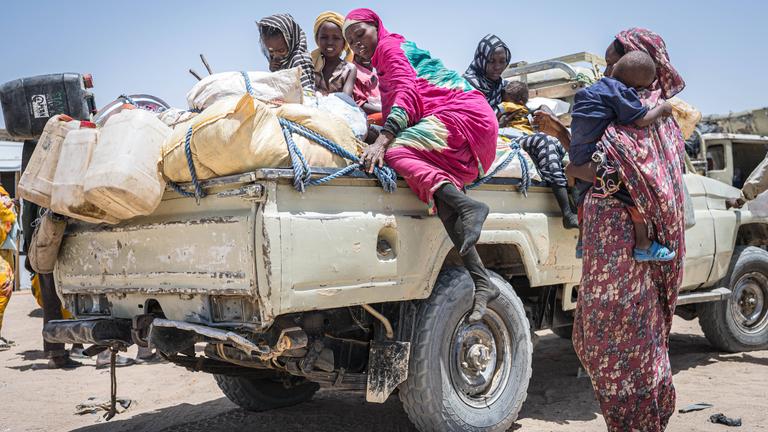 Sudanesische Flüchtlinge suchen Zuflucht.
