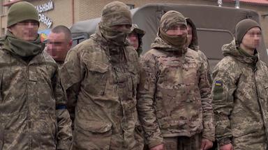 Ukrainische Kriegsgefangene am 26.02.2022