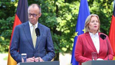 Bundeskanzler Friedrich Merz und Bundesministerin für Arbeit und Soziales Bärbel Bas.