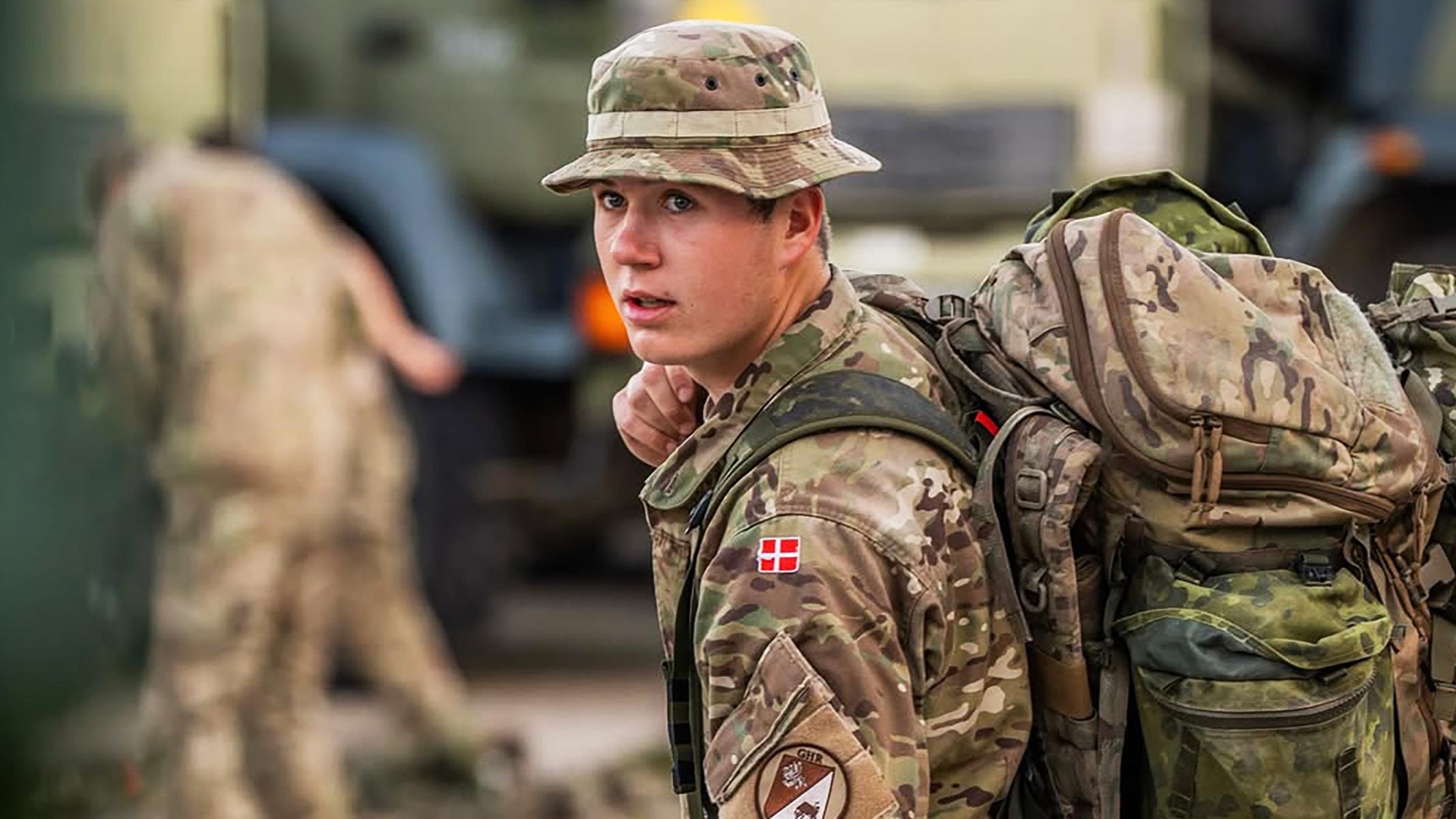 Prinz Christian in Militär-Kleidung