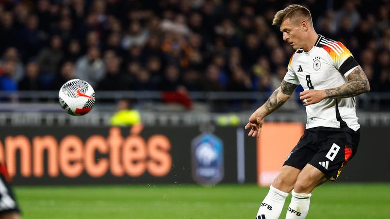 Fußball: Toni Kroos.