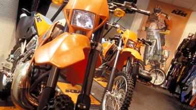 Geländemotorrad-Enduro EXC 250 ccm im KTM GST Shop (Archgivfoto)