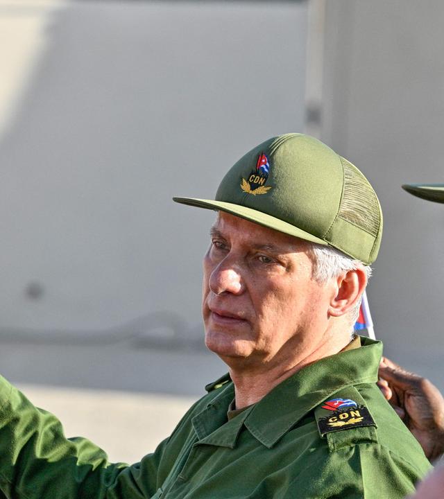 Kubas Präsident Miguel Díaz-Canel bei einer Kundgebung.