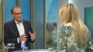 Dr. Christoph Specht im Gespräch mit Nadine Krüger.