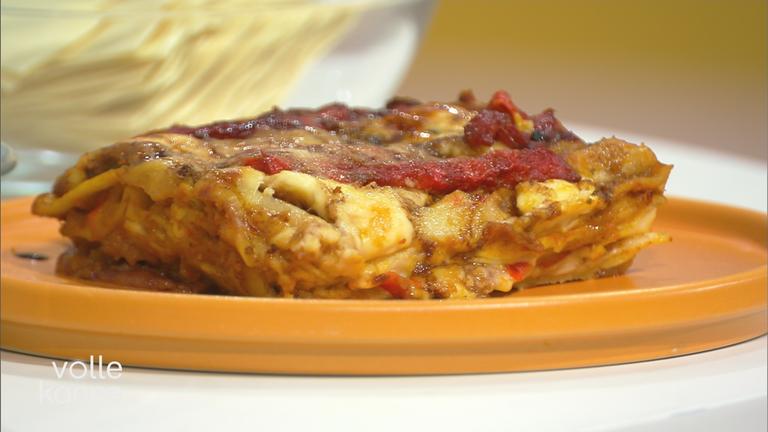 Kürbis-Lasagne mit gerösteter Paprika