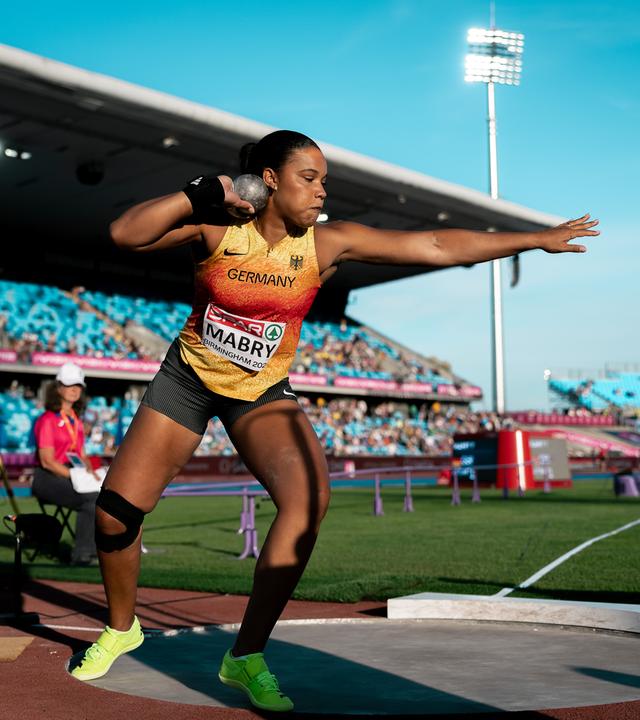 Kugelstoßerin Yemisi Mabry gewinnt Bronze bei der EM