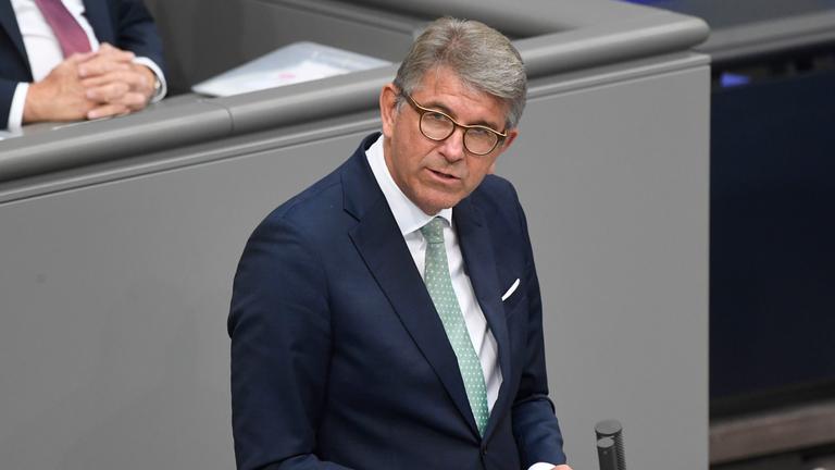 Wolfram Weimer in der 17. Sitzung des 21. Deutschen Bundestages im Reichstagsgebäude.