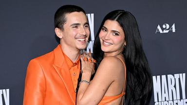 Chalamet und Jenner strahlen in Orange