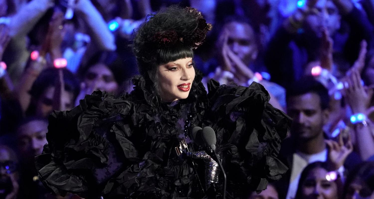 Popstar Lady Gaga gewinnt die Kategorie "Artist of the Year" bei den MTV VMAs 2025.