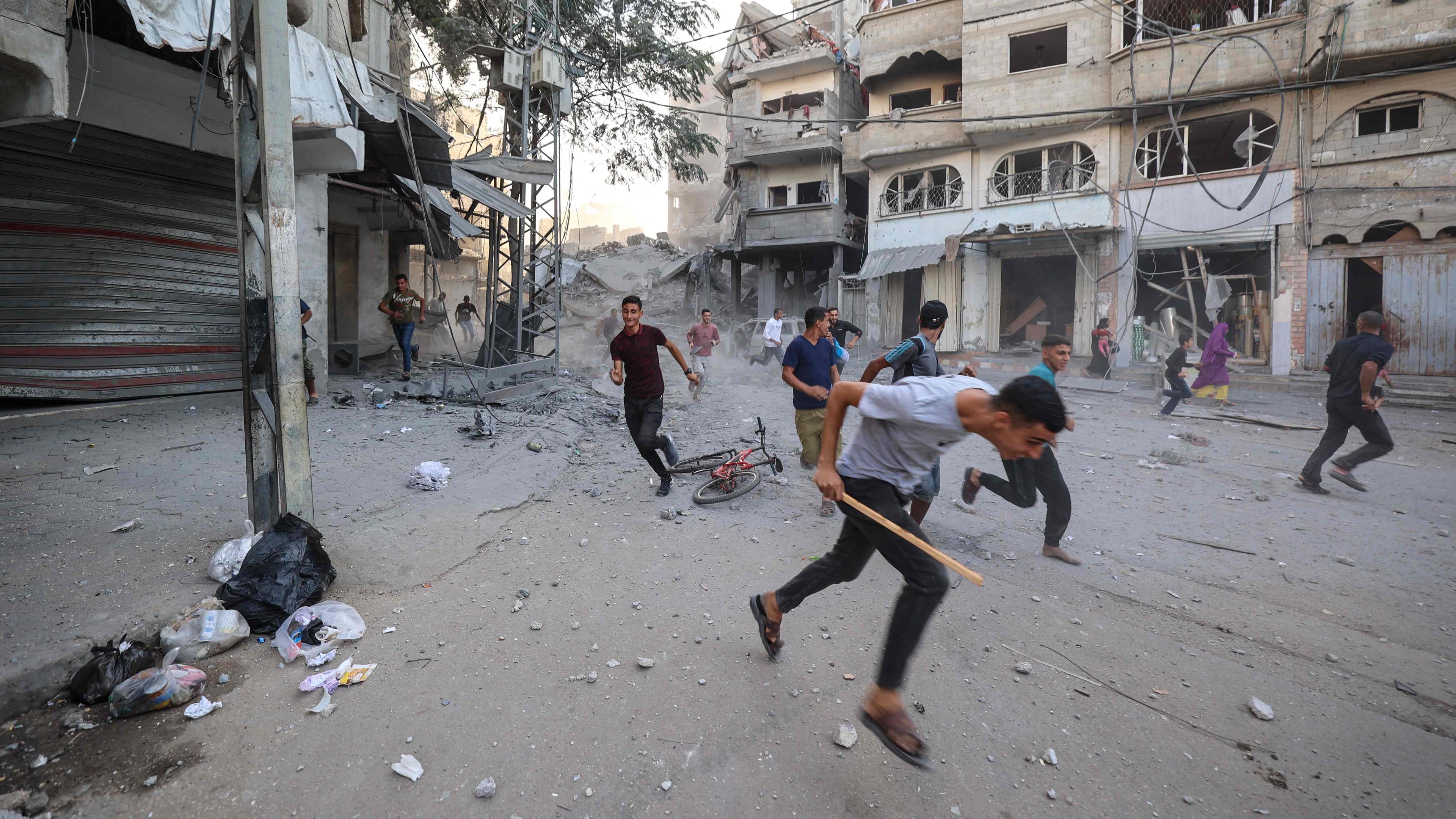 Straßentumulte in Gaza