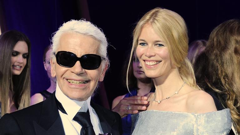 Karl Lagerfeld 2008 mit Claudia Schiffer