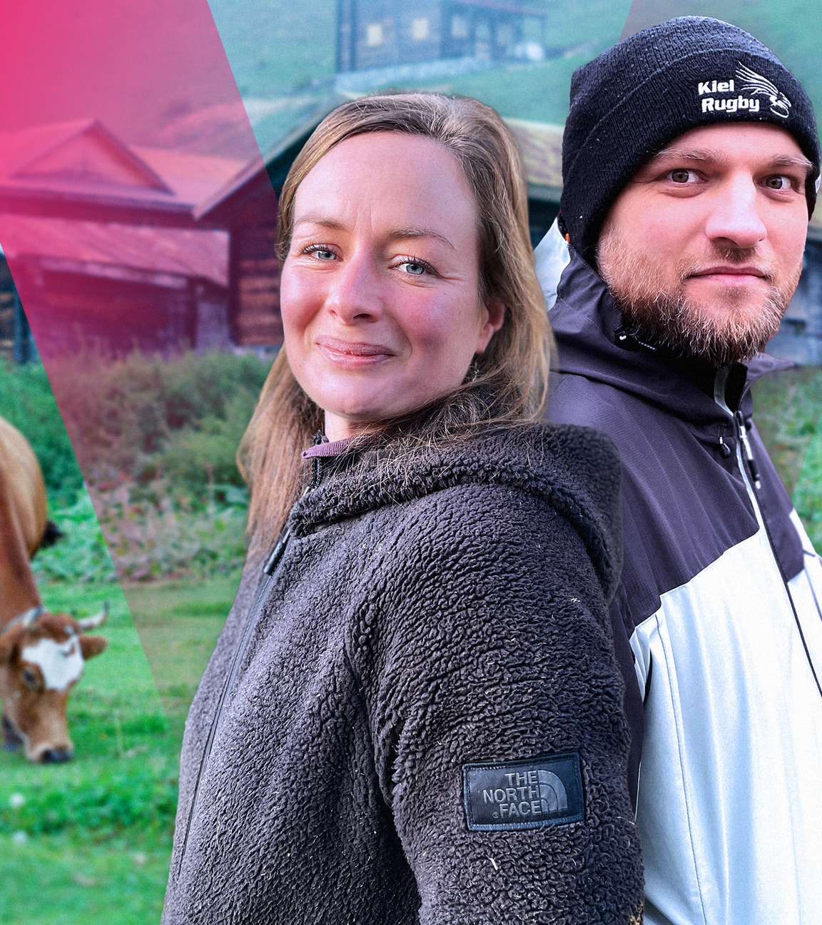 Eine junge Frau und ein junger Mann, im Hintergrund ein Almbauernhof und eine Kuh auf der Weide.