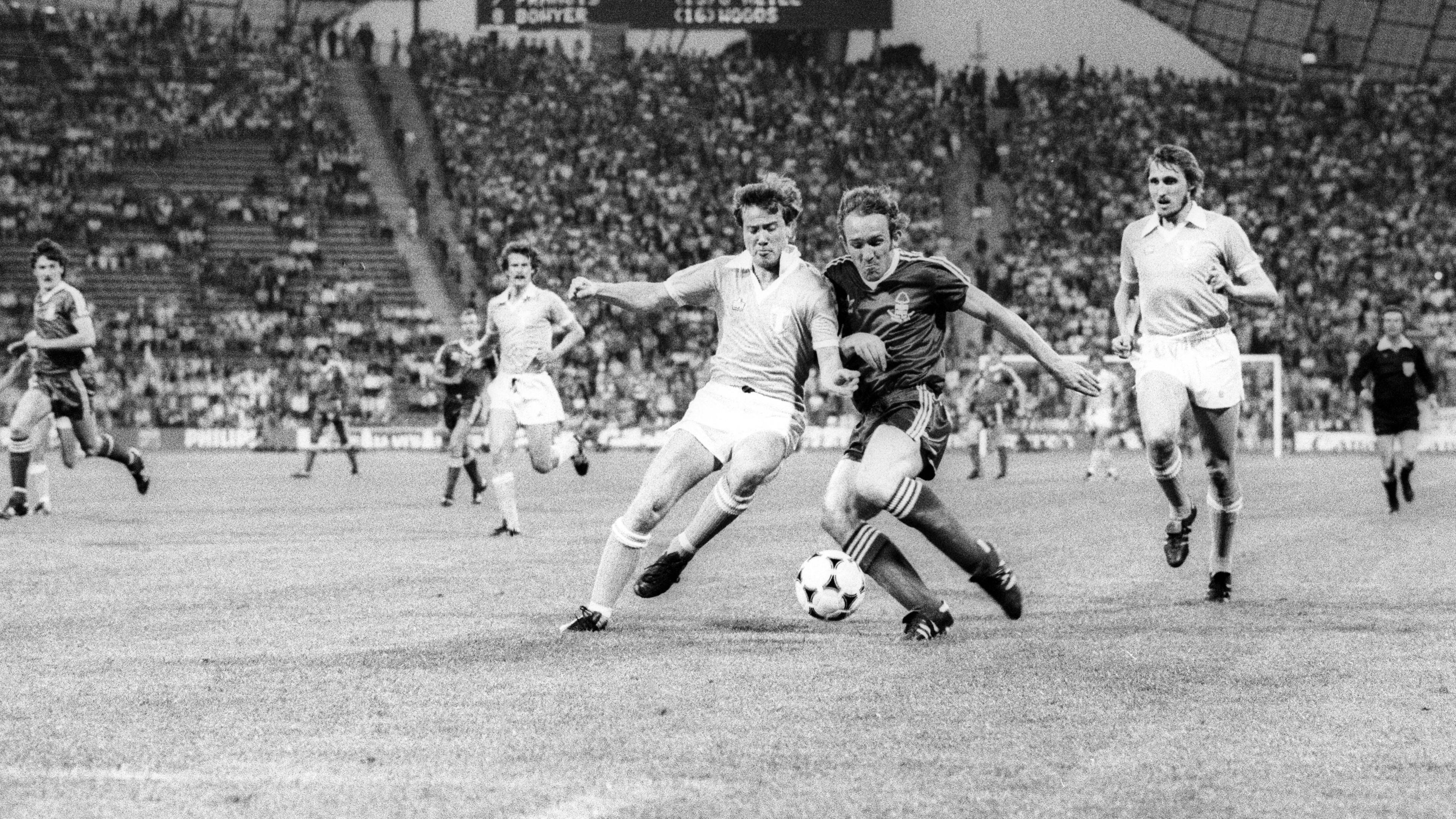 Europapokal der Landesmeister, Finale 1979 in München, Nottingham Forest - Malmö FF: Ingemar Erlandsson (links, Malmö) gegen Ian Bowyer (Nottingham). Rechts Anders Ljungberg.