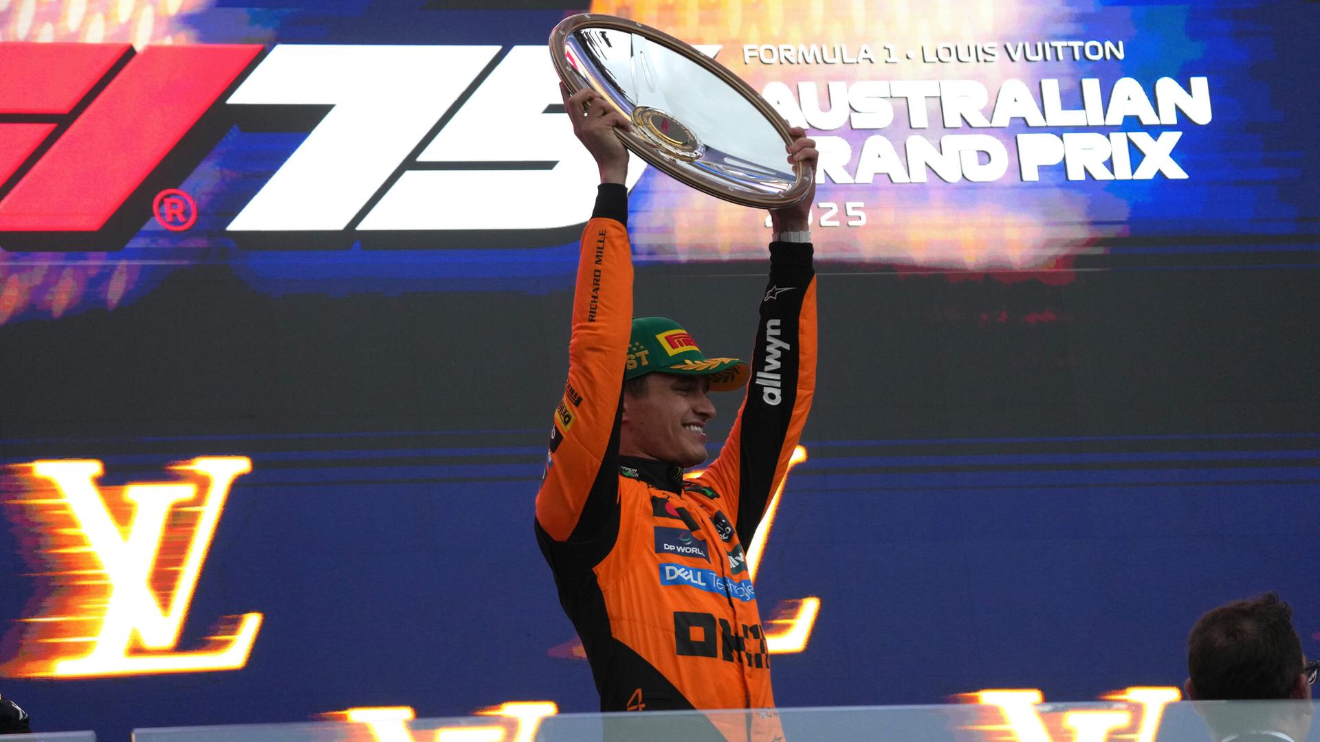 Lando Norris feiert Sieg in Melbourne