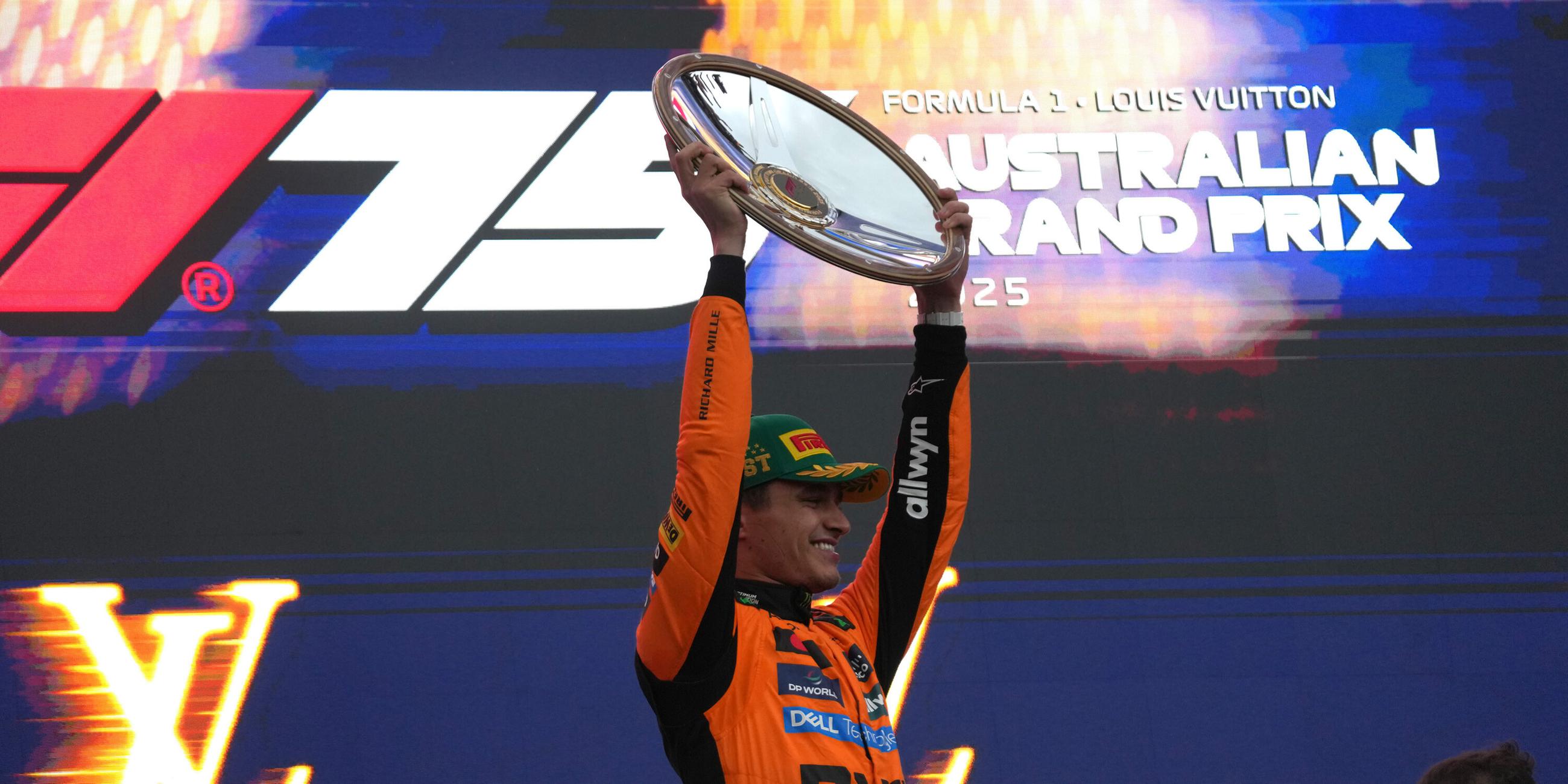 Lando Norris feiert Sieg in Melbourne