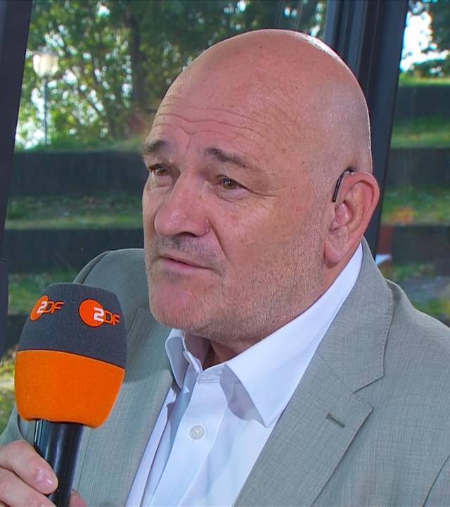 Crumbach: "Mehr ausbilden"