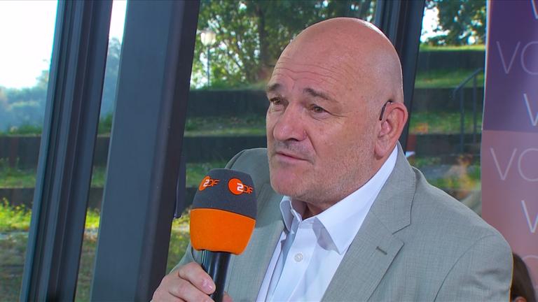 Crumbach: "Mehr ausbilden"