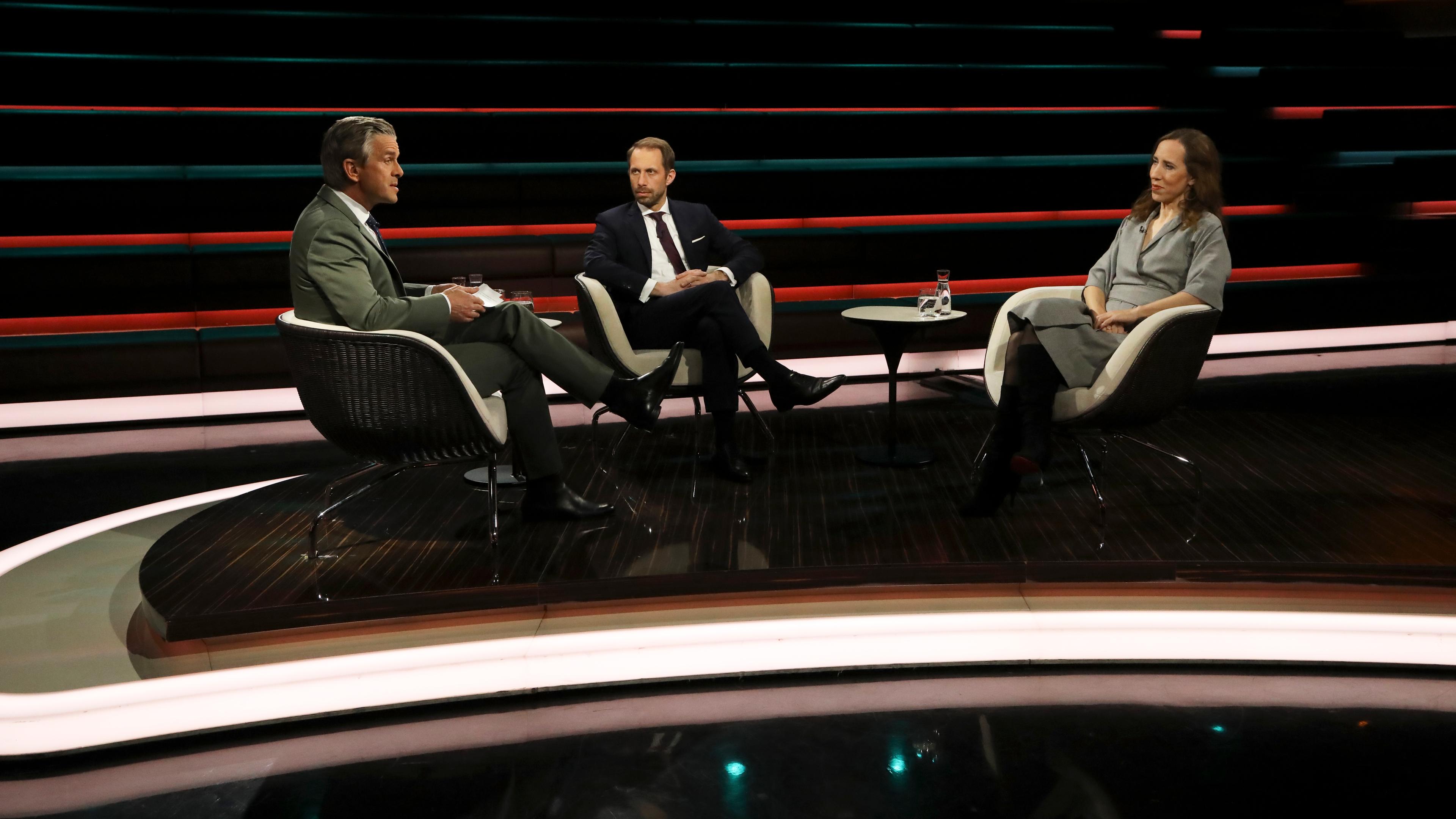 Nikolaos Gazeas und Alice Bota zu Gast bei Markus Lanz.