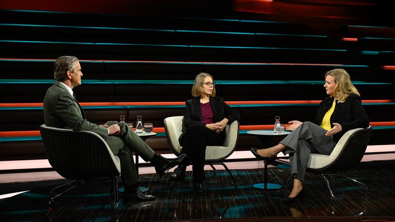 Anne Brorhilker und Eva Quadbeck bei "Markus Lanz".