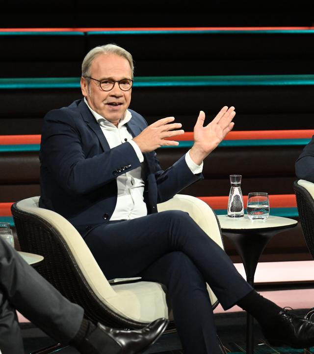 Georg Maier (SPD) und Bernd Baumann (AfD) diskutieren in der Sendung "Markus Lanz" vom 06.10.2026.