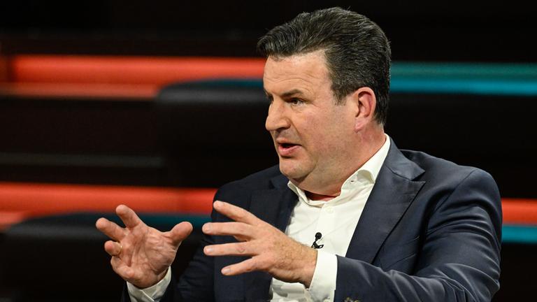 Hubertus Heil, ehemaliger Bundesminister für Arbeit und Soziales, diskutiert bei "Markus Lanz" am 29.09.2026.