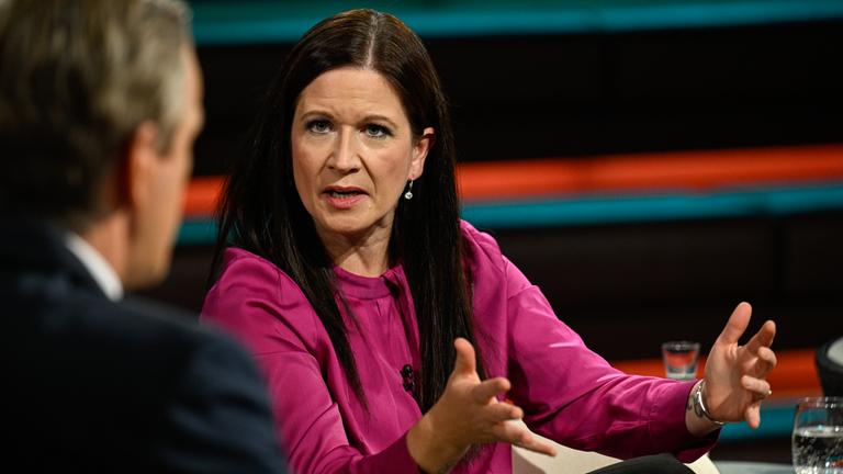Die Berliner Bildungssenatorin Katharina Günther-Wünsch diskutiert in der Sendung Markus Lanz am 15.10.2026.