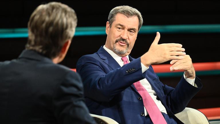 CSU-Chef Markus Söder diskutiert in der ZDF-Sendung "Markus Lanz" vom 3. Juni 2025.