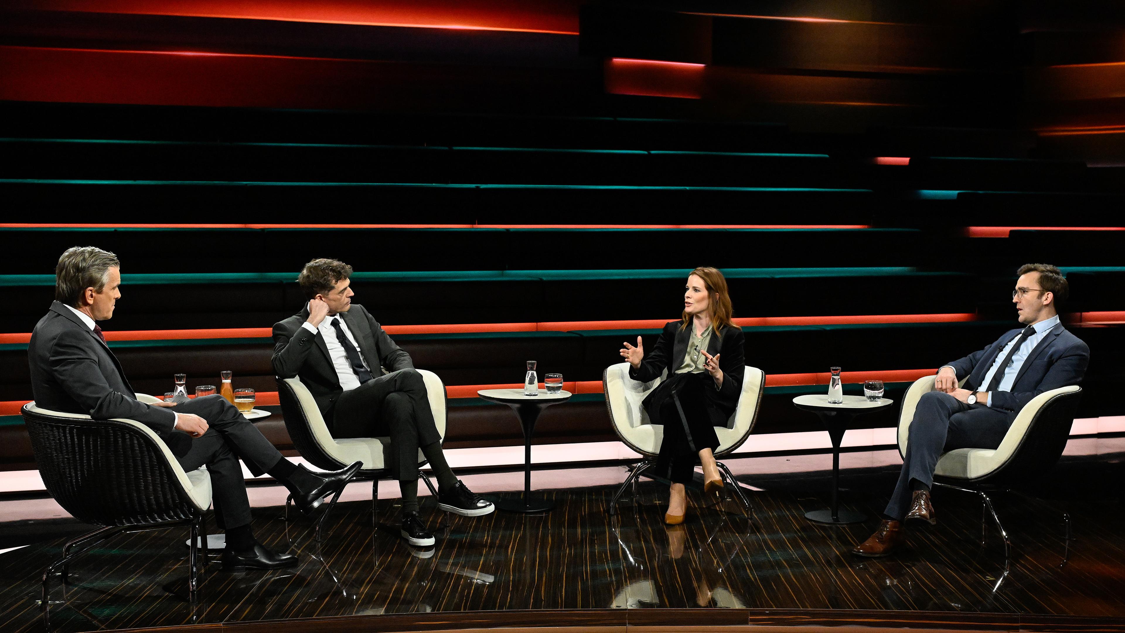 ZDFSendung-Markus Lanz am 20.02.2024. Zu Gast: (V.l.n.r.) Politiker Mike Mohring, Militärexpertin Florence Gaub, Journalist Martin Machowecz