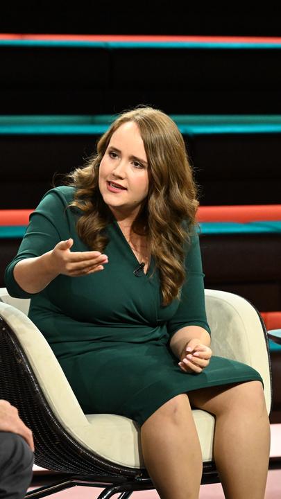 Ricarda Lang (Die Grünen) ist bei Lanz zu Gast und unterhält sich mit Markus Lanz