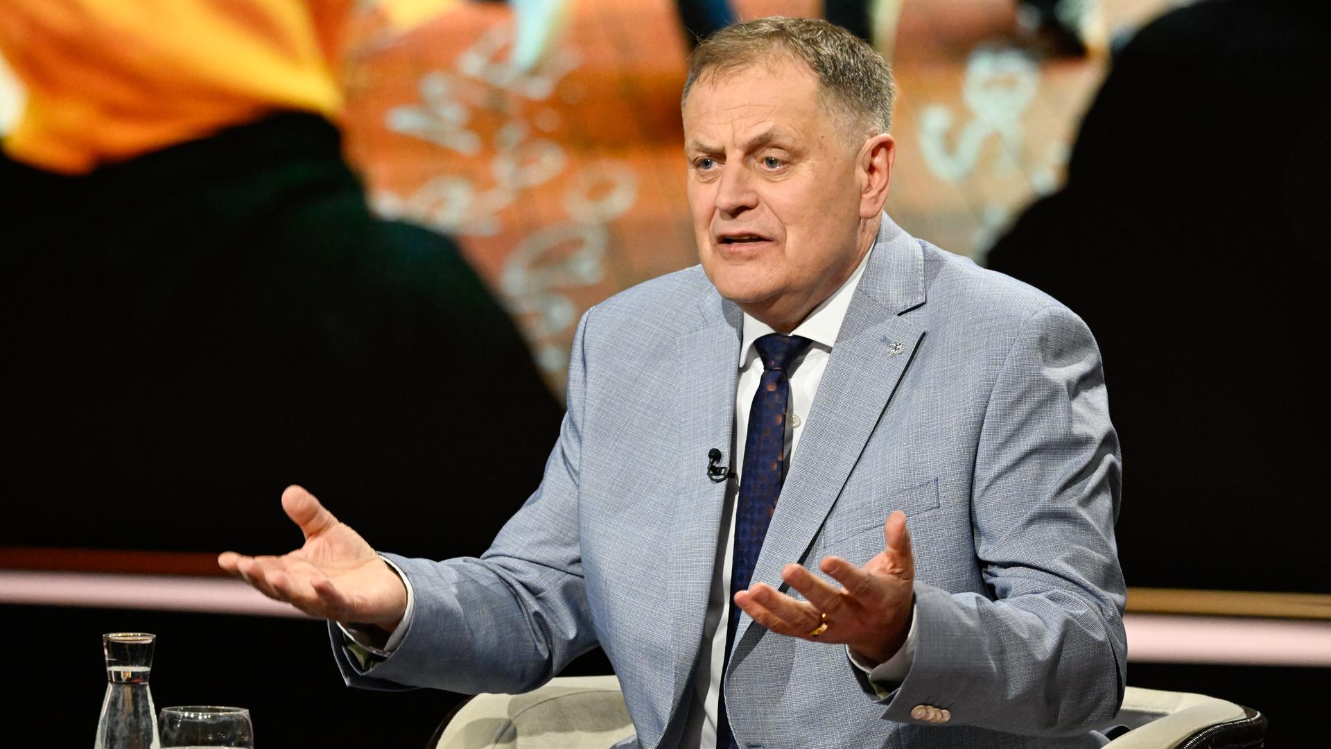 Schwäbisch Gmünds Oberbürgermeister Richard Arnold zu Gast bei Markus Lanz.